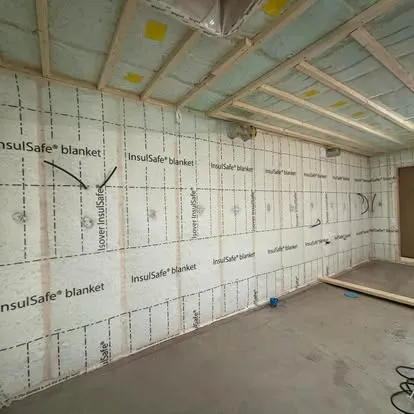 Veggisolering og fasadearbeid