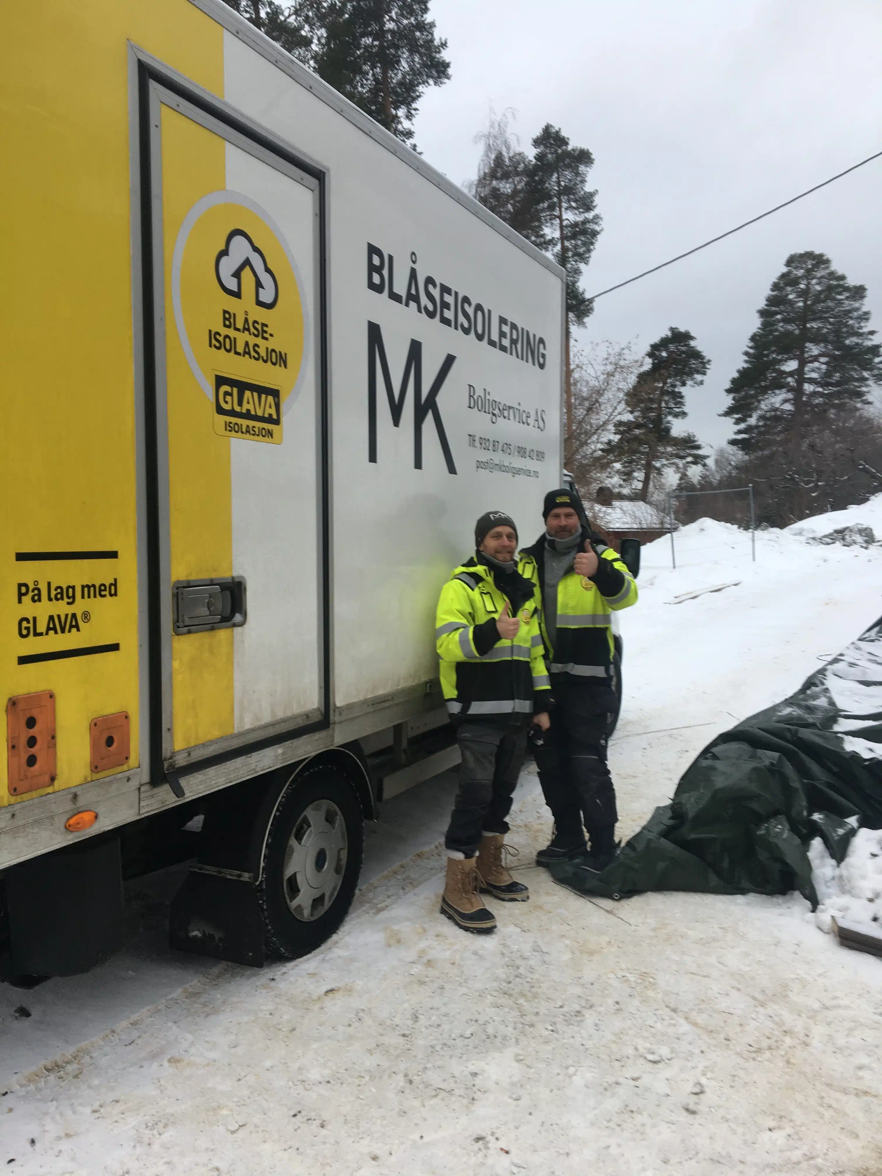 Erfarne fagfolk utfører isolering